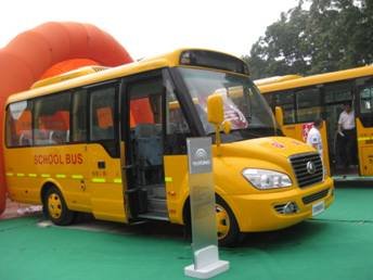 國(guó)內(nèi)校車運(yùn)營(yíng)過(guò)程中成功和先進(jìn)經(jīng)驗(yàn)