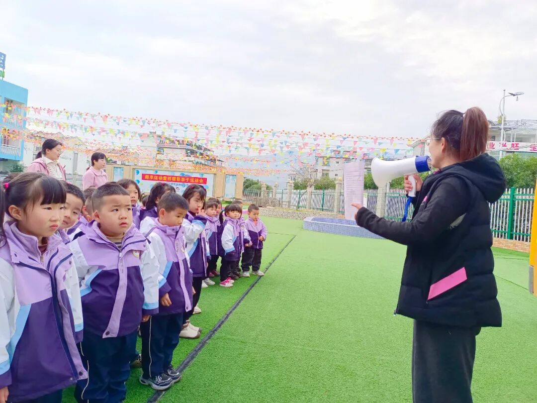 【安全教育】校車應急演練，筑牢安全防線——恒大樂迪幼兒園校車安全演練活動