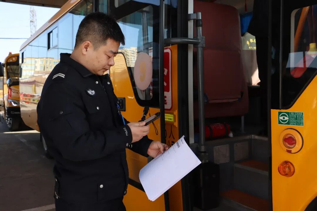 嚴謹年檢守安全  規范運營護平安——山西夢帆校車公司有序開展校車正常年檢工作