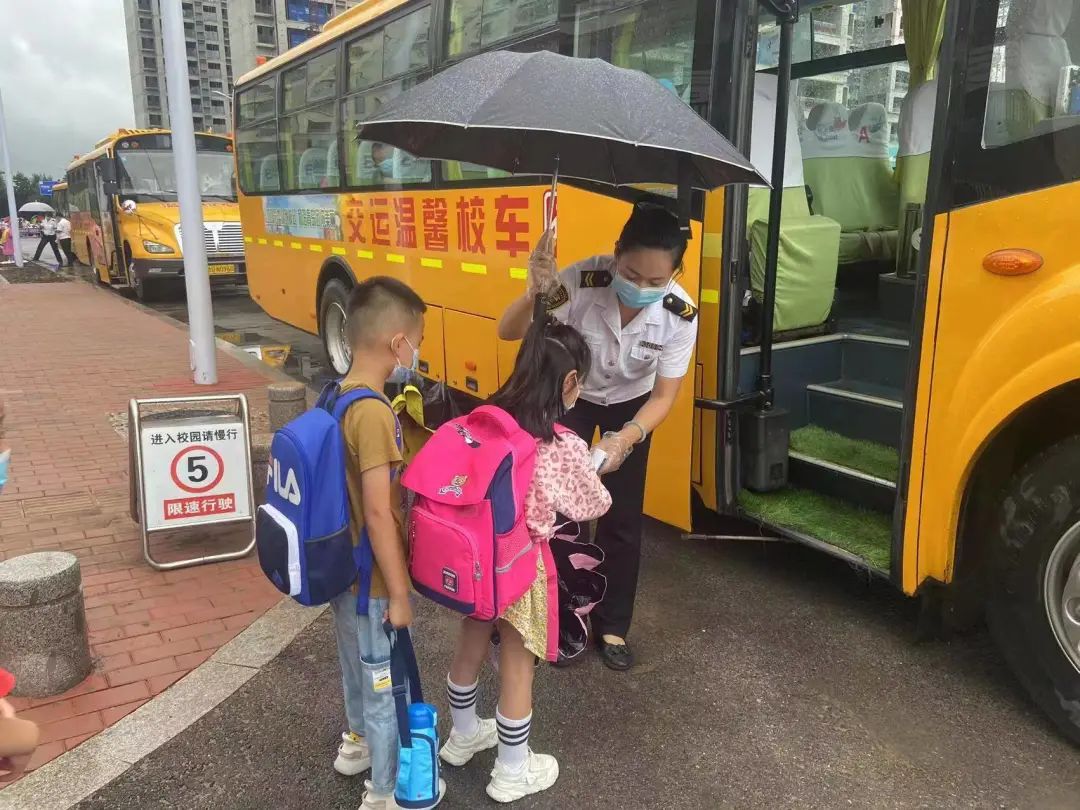城運(yùn)控股集團(tuán)交運(yùn)溫馨校車多線發(fā)力全面保障學(xué)生安全