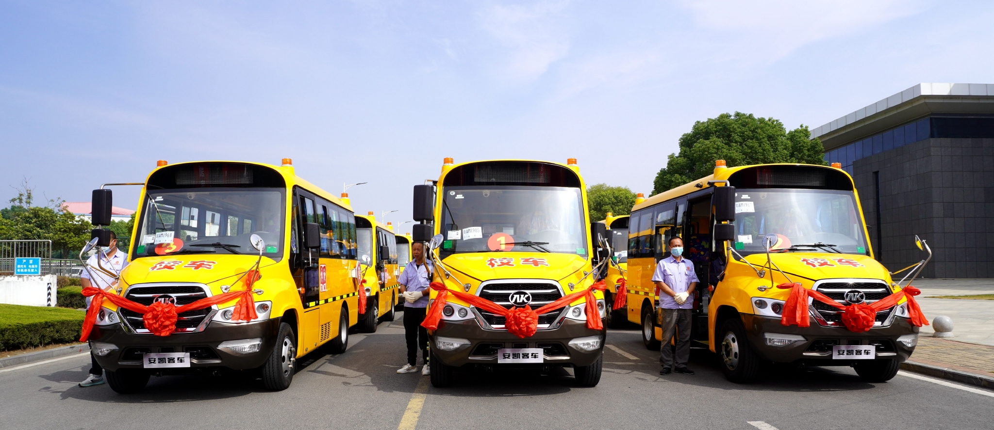 肥西校車：車輛升級(jí)換代 服務(wù)拾階而上