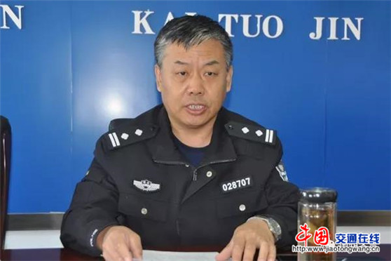 邢臺(tái)南和交警聯(lián)合縣教廣新局召開(kāi)校車“打黑治違”安全管理工作推進(jìn)會(huì)