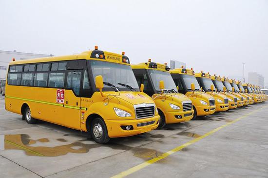 年底前 佛山校車不安裝汽車行駛記錄儀禁止接送學(xué)生