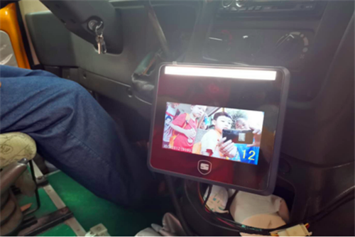 湖南省：上下車“刷臉”、防滯留系統(tǒng)……雨湖區(qū)校車安全管理“升級”