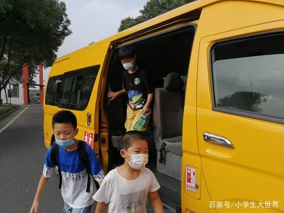 校車，為農(nóng)村孩子的求學(xué)路保駕護(hù)航