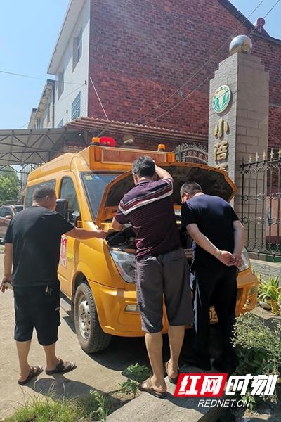 湖南省醴陵市組織開展暑期幼兒園及校車安全督查行動(dòng)