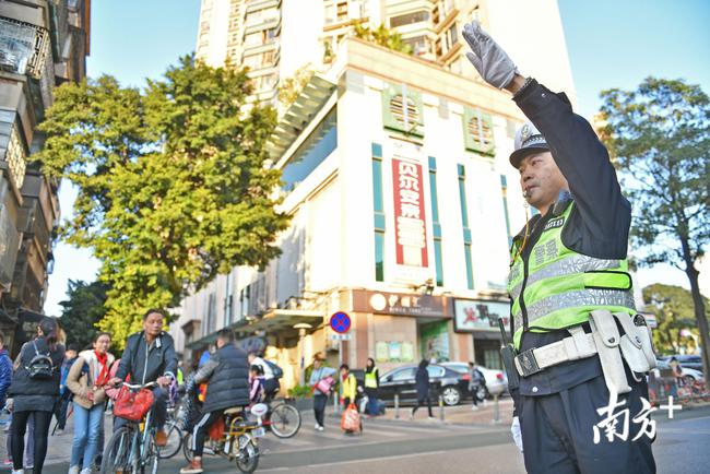 廣東佛山：共享校車、無紙化報(bào)名……禪城這樣為教育服務(wù)賦能升級(jí)