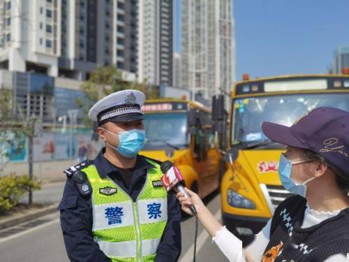 開學倒計時！深圳交警集中查校車、開展校園交通安全專項治理