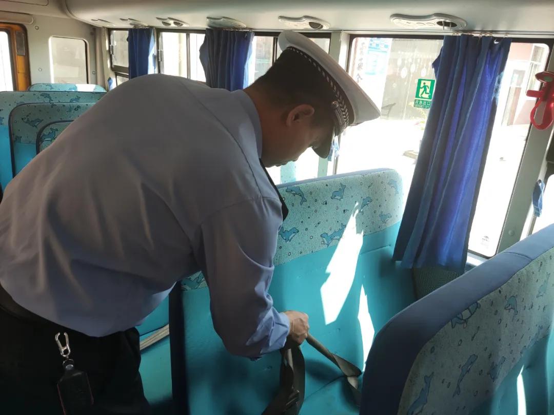 安全無小事！潮南交警走進這所學校開展校車安全檢查和校車司機安全宣傳教育