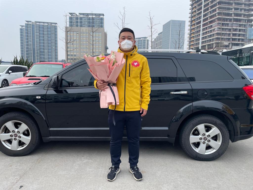 勇士凱旋！溫馨校車“最美抗疫志愿者”退伍不褪色
