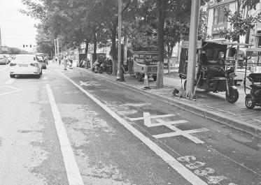 在學校密集區(qū)域設立校車專用停放車位