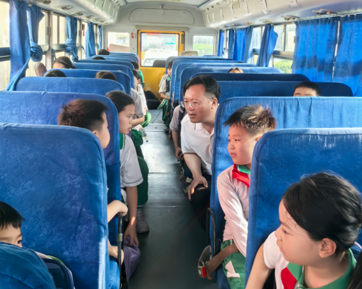 織密校車安全網 守護學子平安行