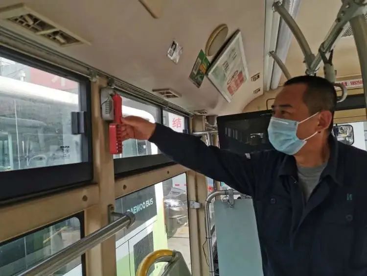 開學在即，公交開啟“護校復學”模式，對“大鼻子”校車及相關車輛開展大檢查！