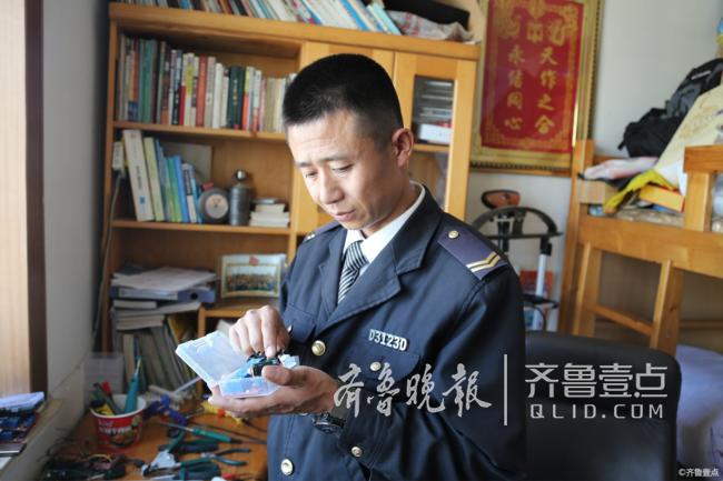 青島：黃島有位80后校車司機(jī),酷愛鉆研獲國家專利