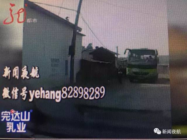 小學(xué)生放學(xué)回家 下車后被送他的校車碾軋致死