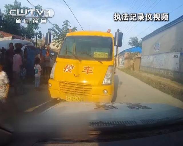 可惡！菏澤一校車司機(jī)竟然醉駕載學(xué)生上路！重罰入獄，終身禁駕營(yíng)運(yùn)車輛！