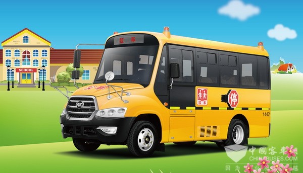 用踏實(shí)的腳印踐行公益誓言 安凱校車(chē)行在路上