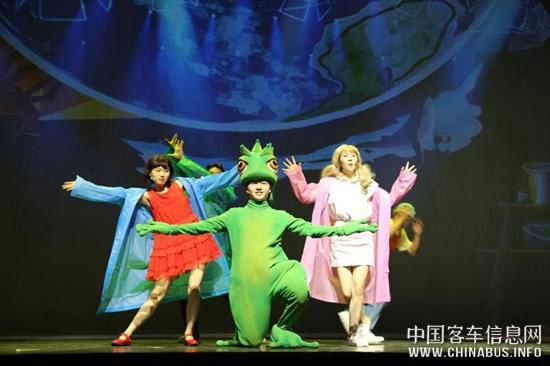 宇通神奇校車來到北京，陪孩子在最美的季節開啟一場穿越時空的奇幻之旅