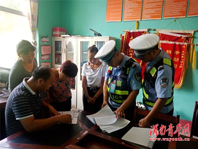 羅敷鎮(zhèn)開展開學前校車安全隱患排查整治行動