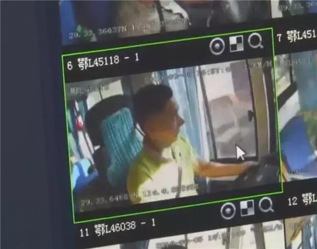 機(jī)智！湖北崇陽(yáng)投用智慧校車：孩子遺忘在車上會(huì)自動(dòng)報(bào)警