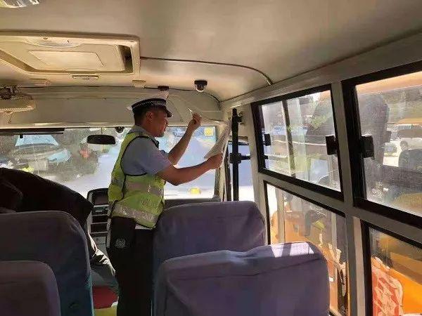 遼源校車徹底大檢查，保障孩子安全