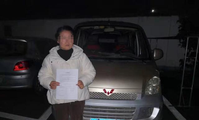 “黑校車”接送幼兒，阜陽交警開出萬元罰單