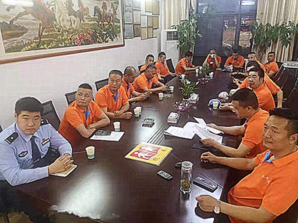 湖北：關注校車安全，鄂州大興校車一直在行動