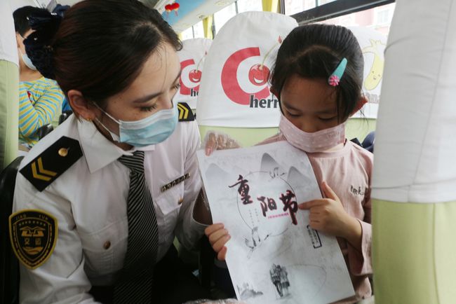 弘揚(yáng)孝道！交運(yùn)溫馨校車多點(diǎn)開花迎重陽節(jié)