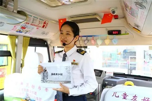 賽技能 提服務！2000余名校車隨車照管員同臺競技