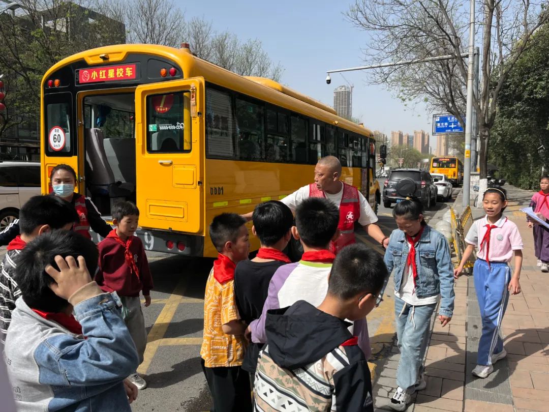 “小”黃車(chē)，“大”責(zé)任——安全是永恒的主題