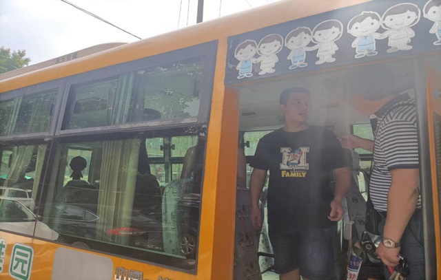 動真格了！中國湖南婁底校車開始整治了