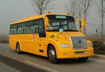 咸安校車公司化運營