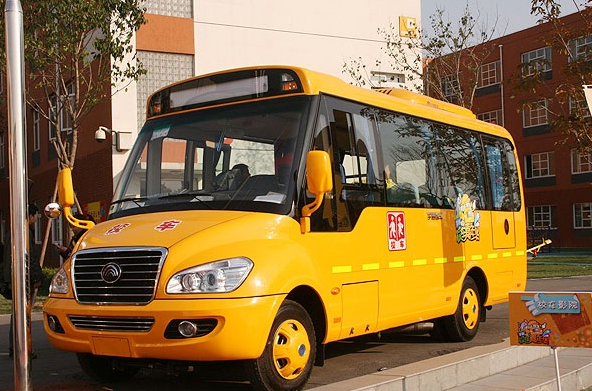 校車銷量加速反彈 年內或將達3萬輛？