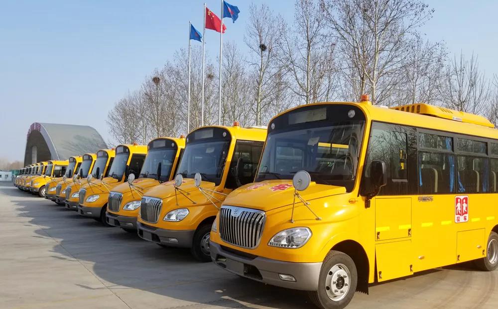 搭載濰柴WP4.1N發(fā)動機校車陸續(xù)交付，濰柴校車動力為復學做好準備!