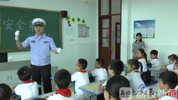 確保學(xué)生安全出行 贛榆打造“零補(bǔ)貼”校車模式