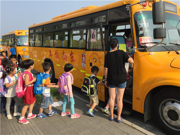 校車有剛需，運(yùn)營(yíng)卻難上加難，校車運(yùn)營(yíng)商發(fā)出這樣的吶喊！