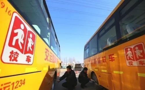 校車運(yùn)營(yíng)難，未來發(fā)展離不開政府的大力扶持